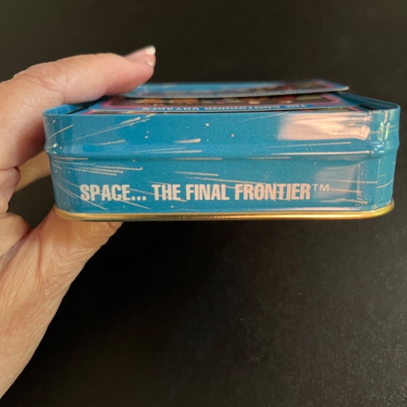 Star Trek: The Next Generation Double Deck Playing Card Set in Tin & Orig. Box - Picture 11 of 16